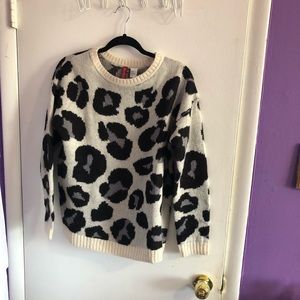 Leopard Print Pullover